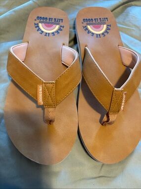 Life Is Good Tan/Brown Flip Flop Sandals with Logo